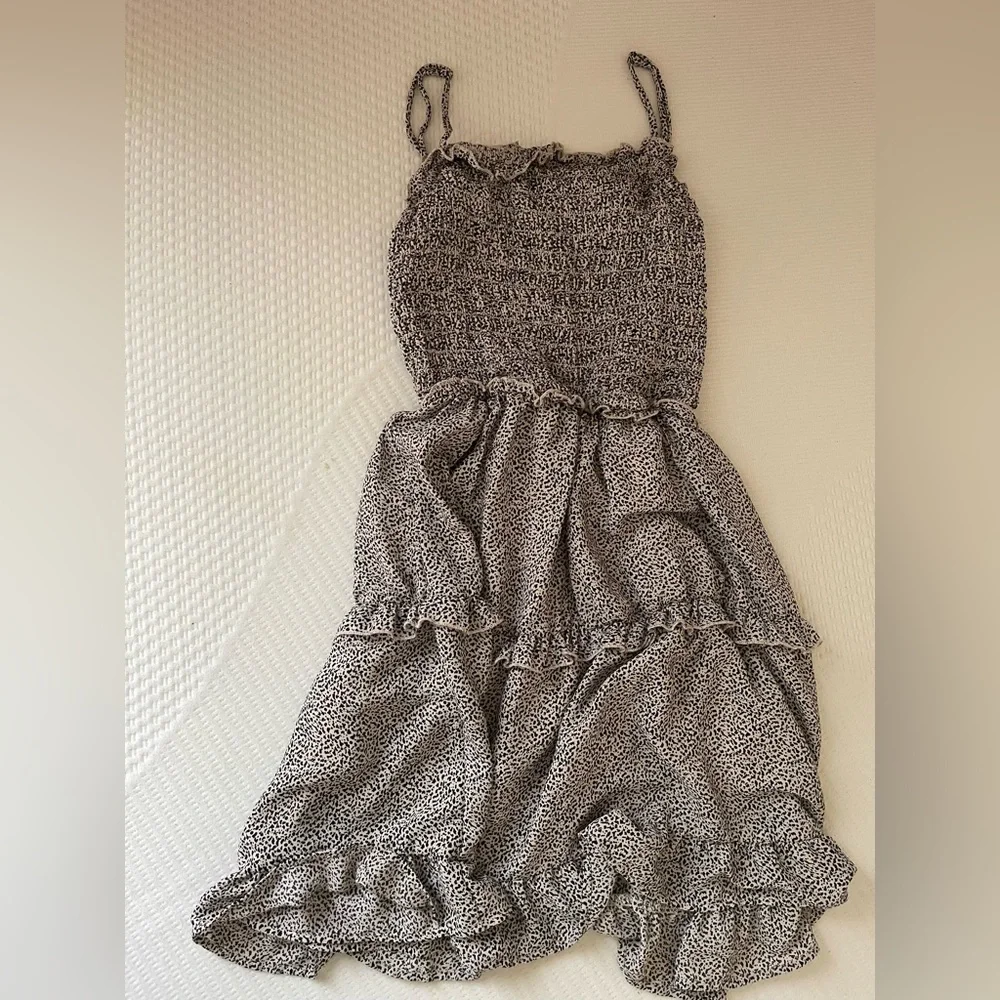 Dress - Picture 1 of 1
